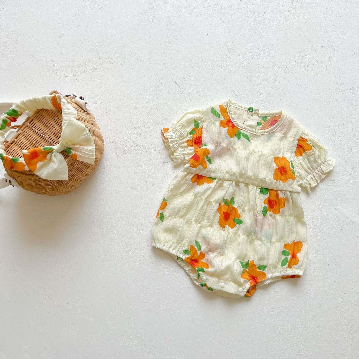 Baby Girls Floral Print Pattern Puff Sleeved Onesies In Summer