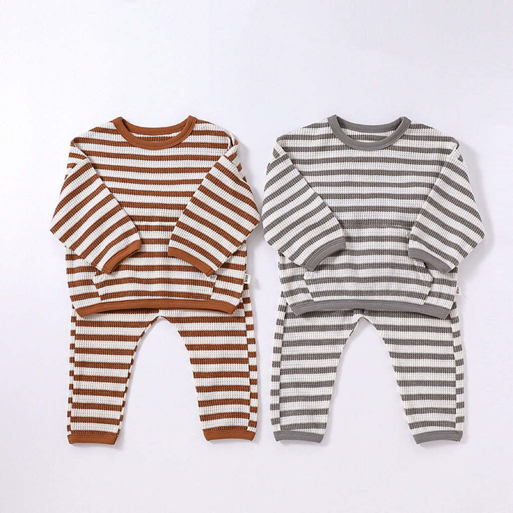 Baby Striped Pattern Or Solid Color Waffle Pocket Hoodie With Pants Sets